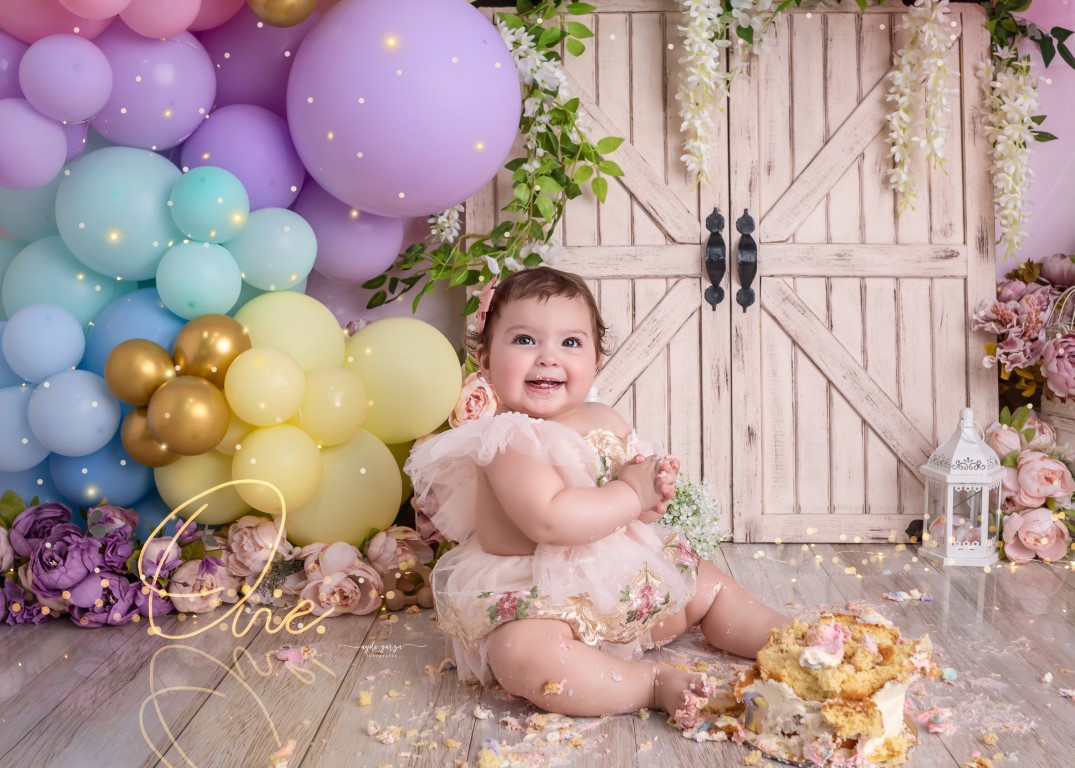 vintage floral, flores, antiguo, rosa, crema, set vintage, decoración floral, tonos suaves, romántico, elegante, fiesta vintage, arcoiris